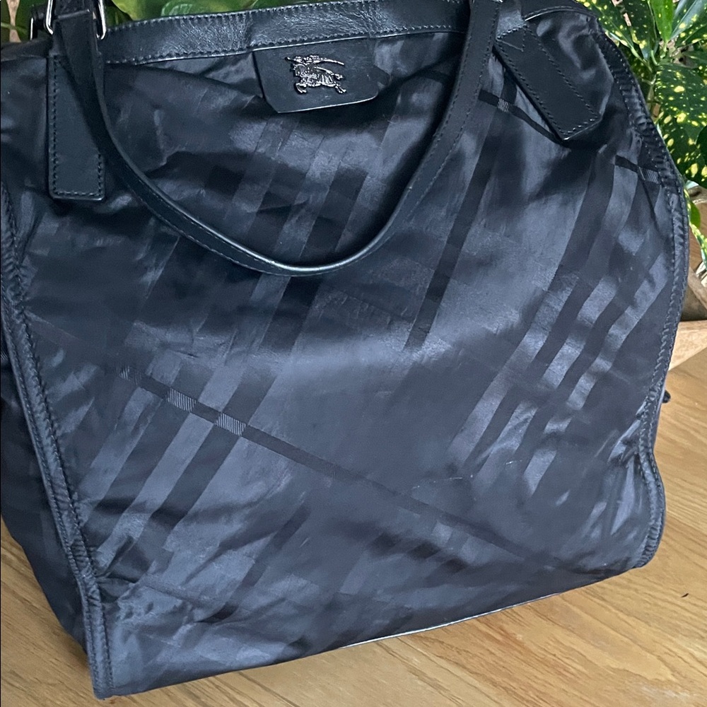 Burberry Black Tote with Check Pattern - Picture 2 of 11